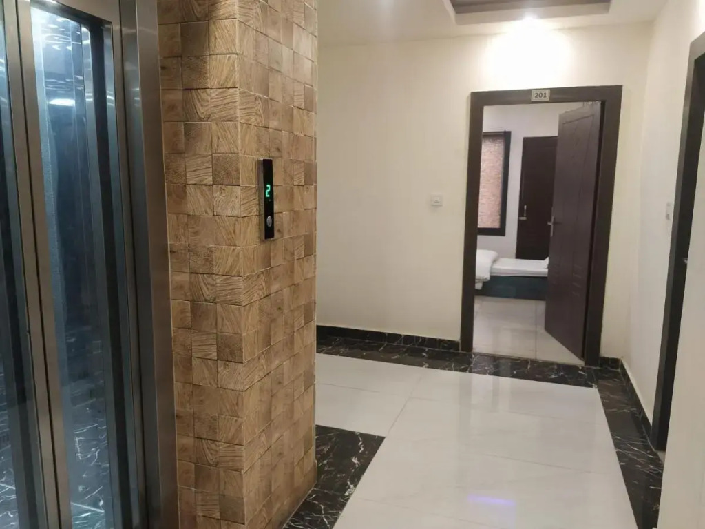 Hotel Regal Residency