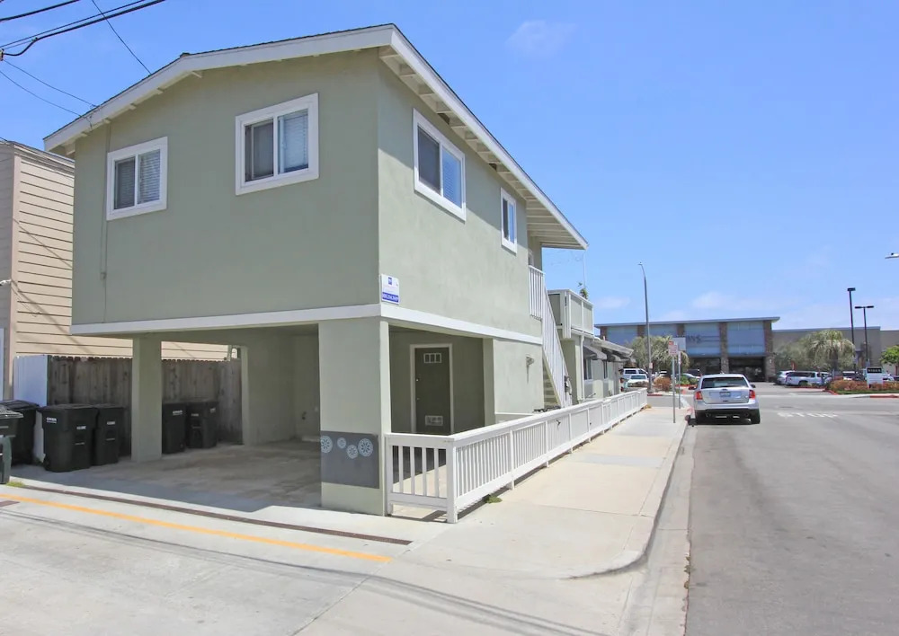 301 32nd St A Jaca 2 Bedroom Duplex