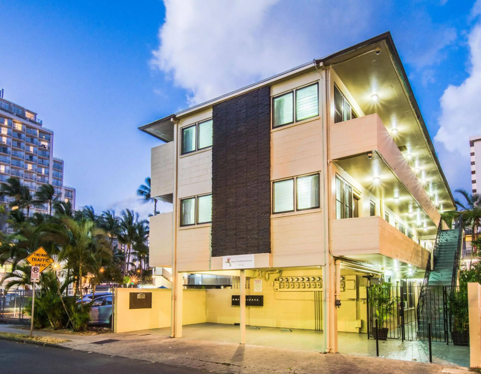 Stay Condominiums Waikiki