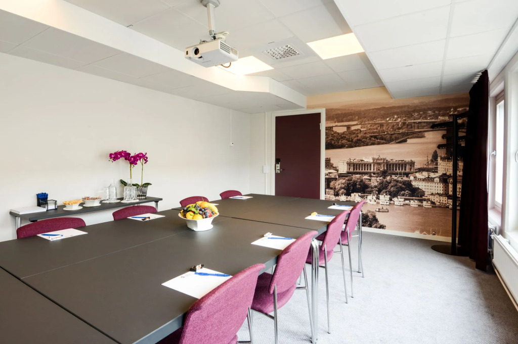 Best Western Plus Park Airport Hotel