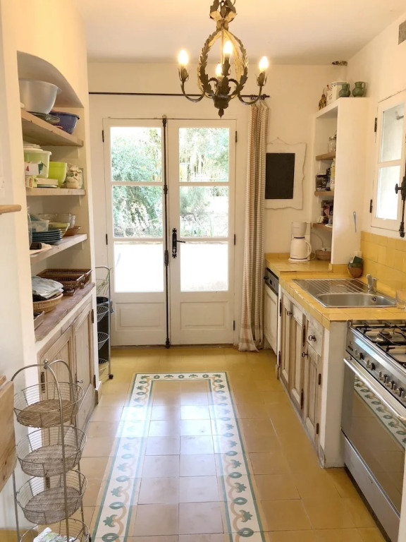 Property With 3 Bedrooms in Six-fours-les-plages, With Enclosed Garden