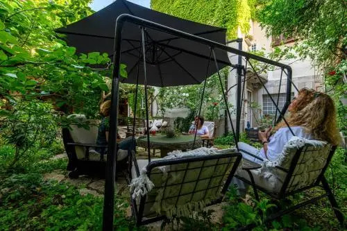 Wine Garden Rooms