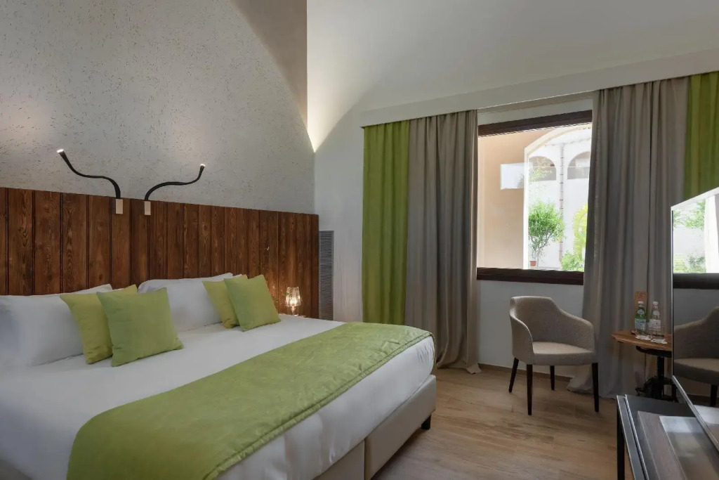 Momentum Resort