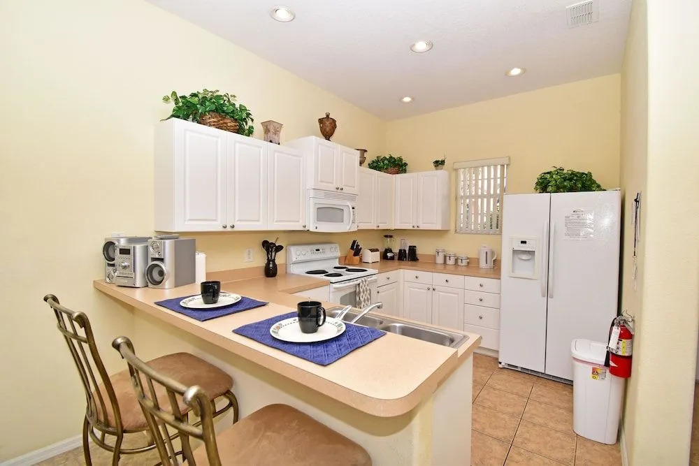 T812BD Morning Springs 4 Br villa by RedAwning