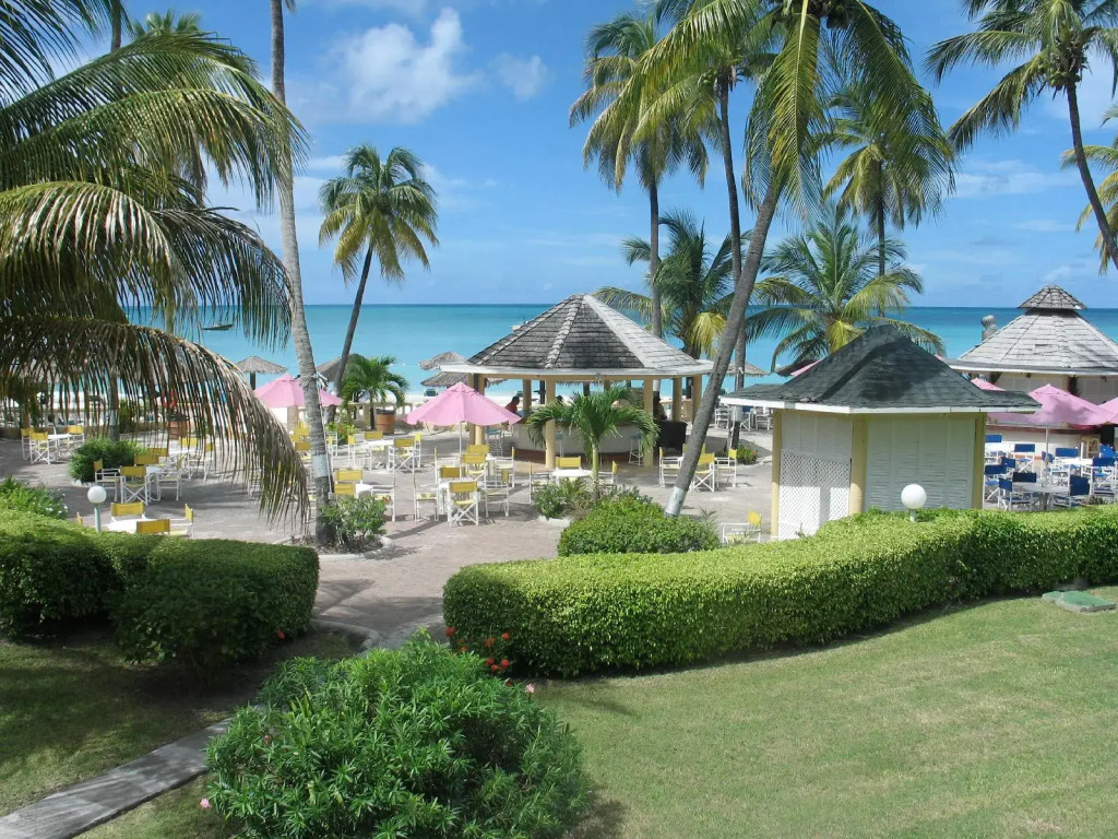 Royalton CHIC Antigua, An Autograph Collection All-Inclusive Resort