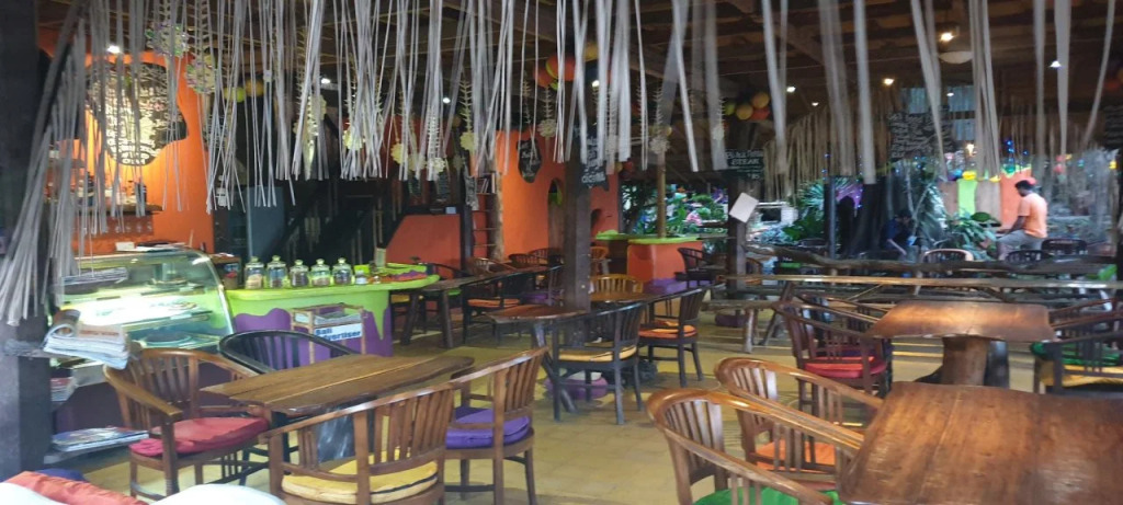 Topi inn