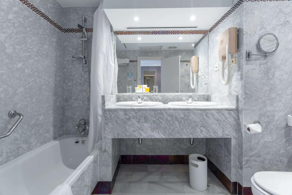 Hotel Abades Benacazon