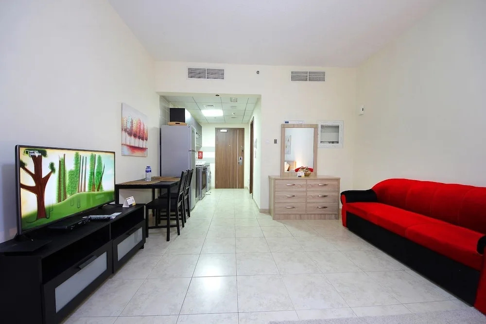 New Arabian Holiday Homes- IMPERIAL JVT