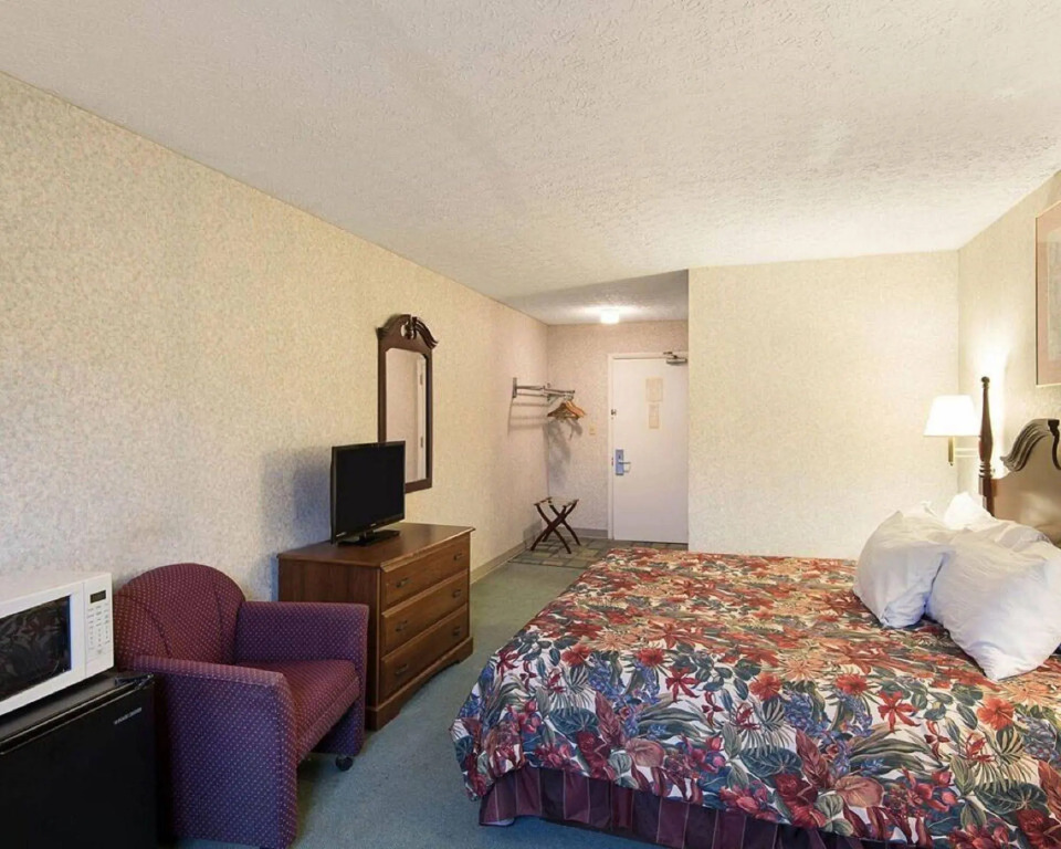 Sunshine Lodge