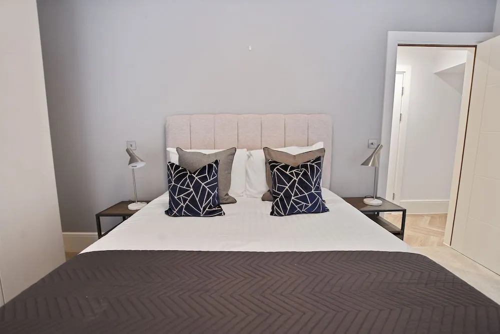 Victoria House by Aeria Apartments
