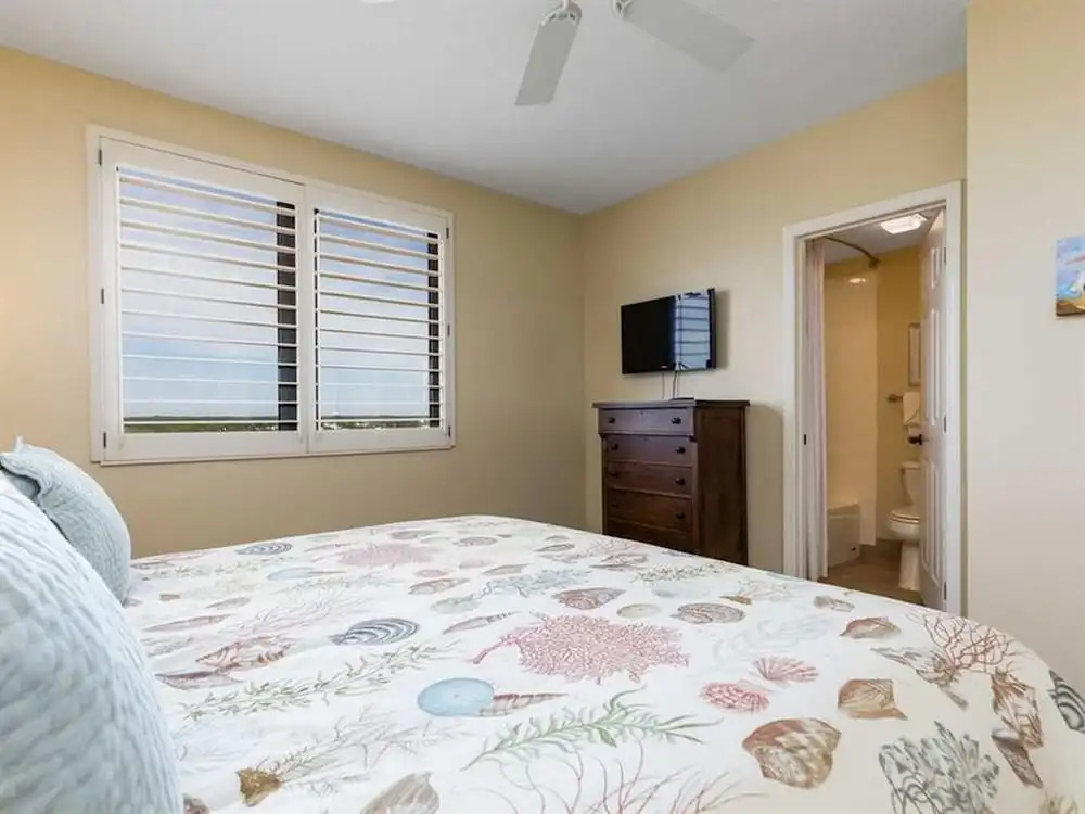 Four Seasons by Meyer Vacation Rentals