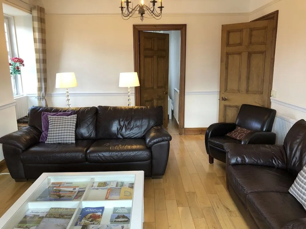 Oakbank - Comfort in the Glens!