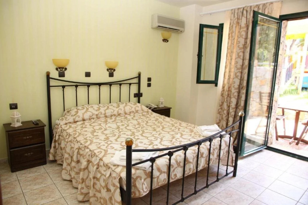 Dias Hotel & Apts