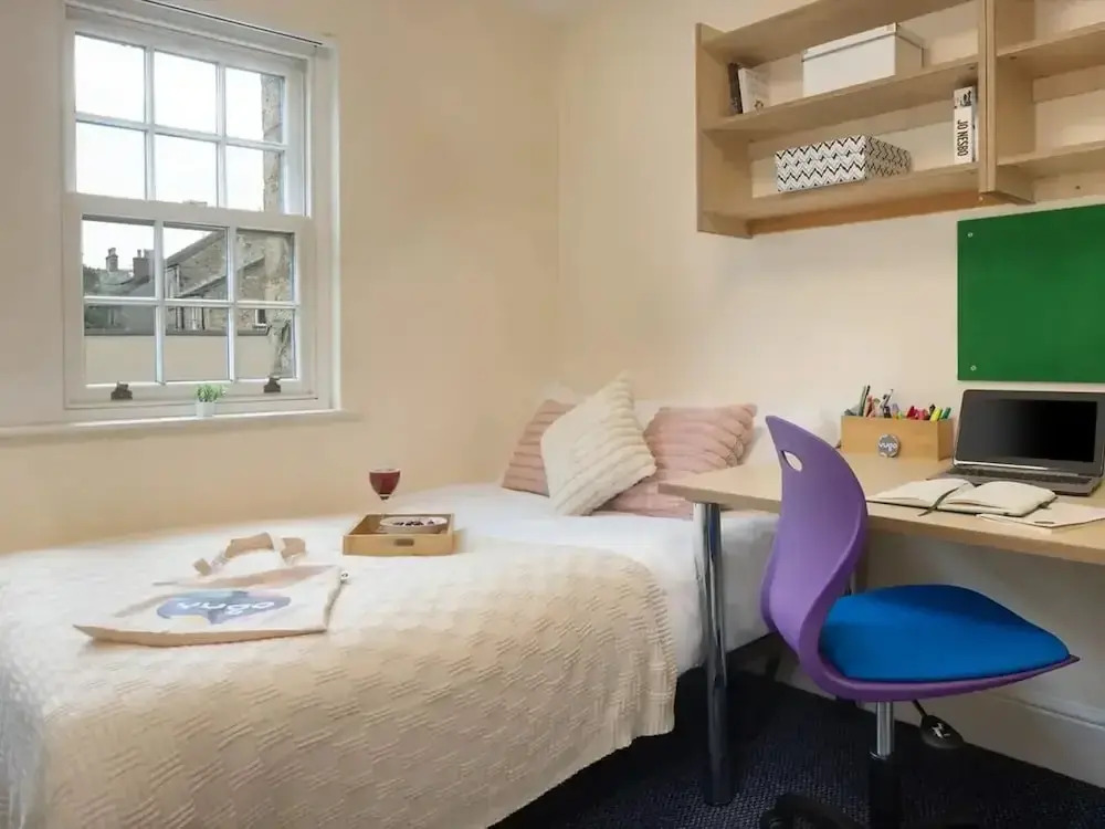 For Student Only - Cable Street 10 Min Walk to Lancaster Station