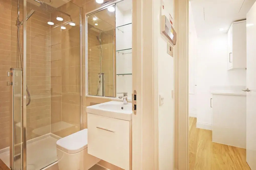 Room in Oxford Street