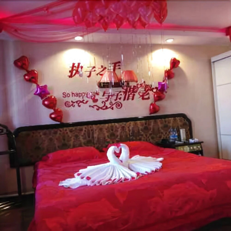 Fushun Tiantian Hotel (Mudanjiang High-speed Railway Wanda Branch)