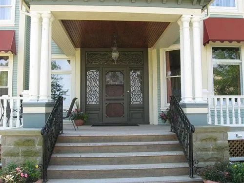 Maison Tait House