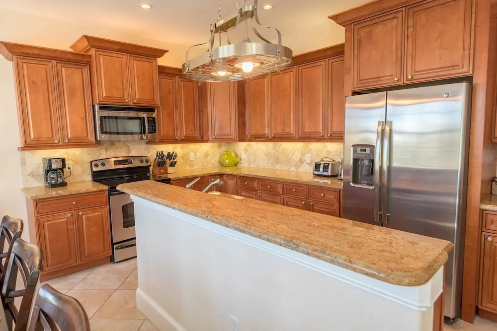 South Seas Apartment 6