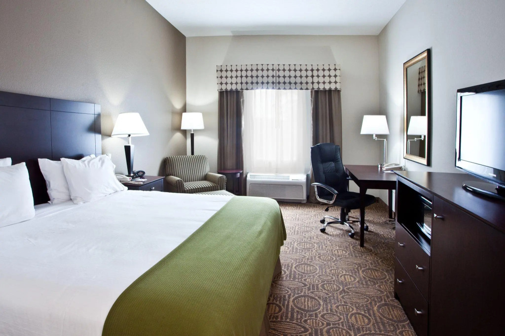 Holiday Inn Express Palatka Northwest by IHG
