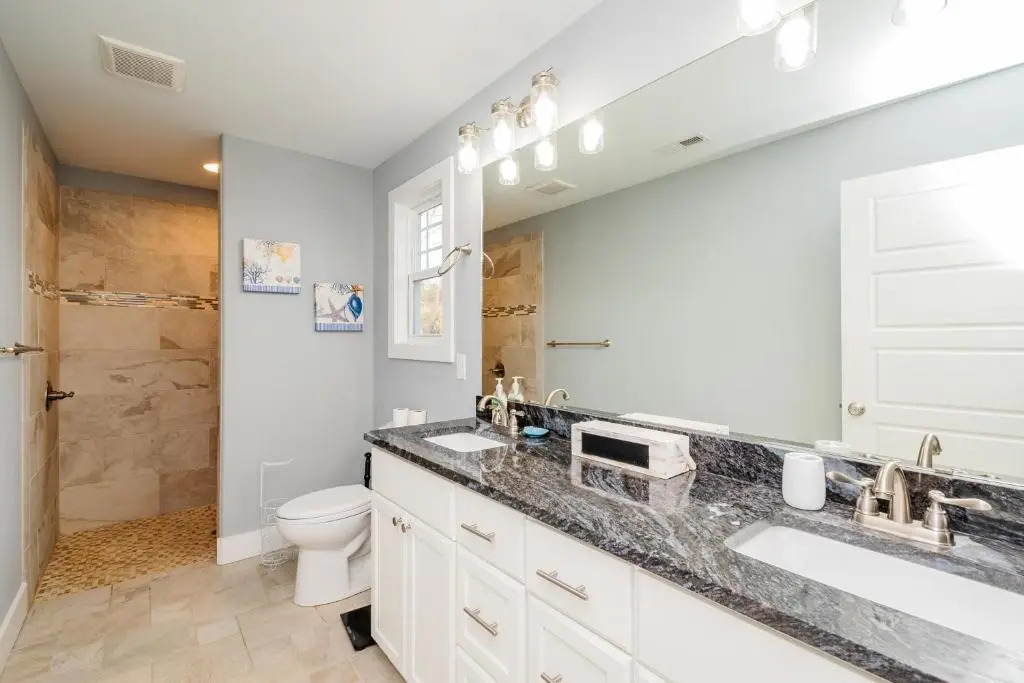 Beach 45 by Oak Island Accommodations