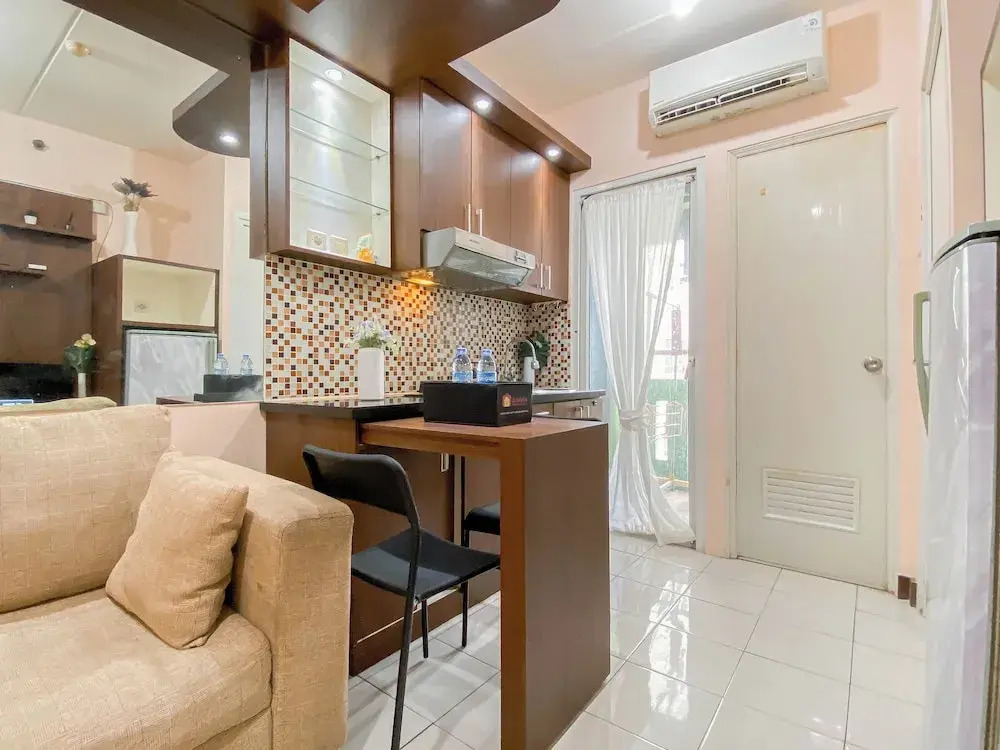 Comfy And Homey 2Br At Green Pramuka City Apartment