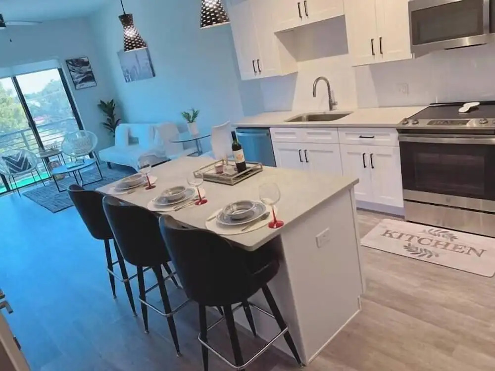 Group Lux great for up to 8 guests
