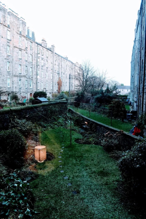 2 Bedroom, 2 Bathroom Apartment In New Town