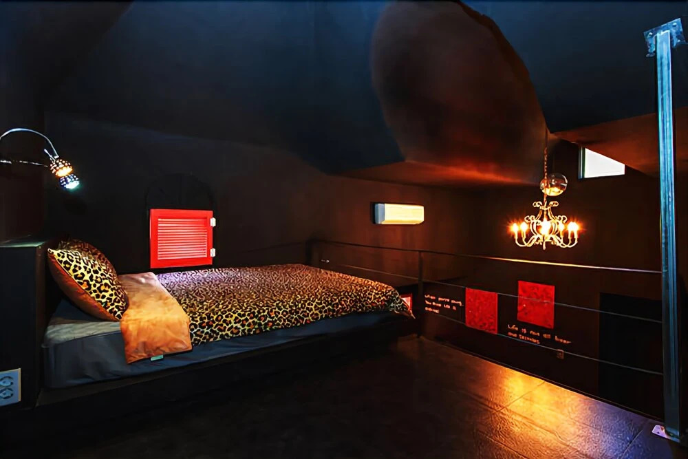 Chuncheon see and black pension