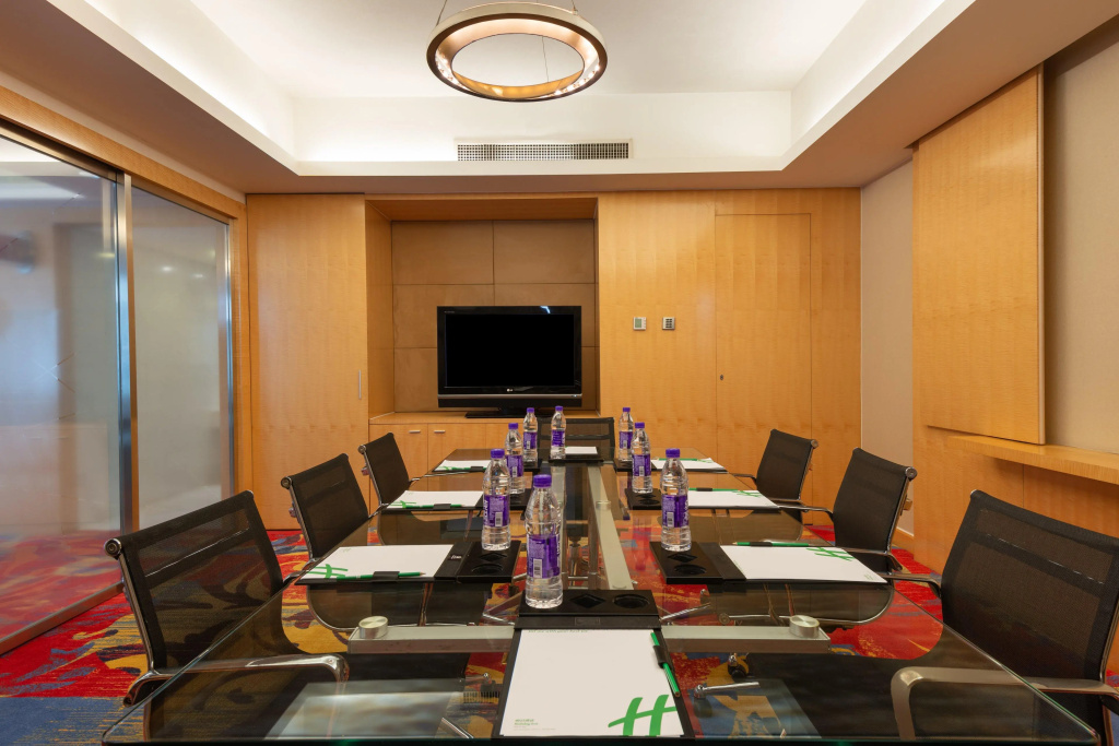Tianjin Binhai Rezen Hotel