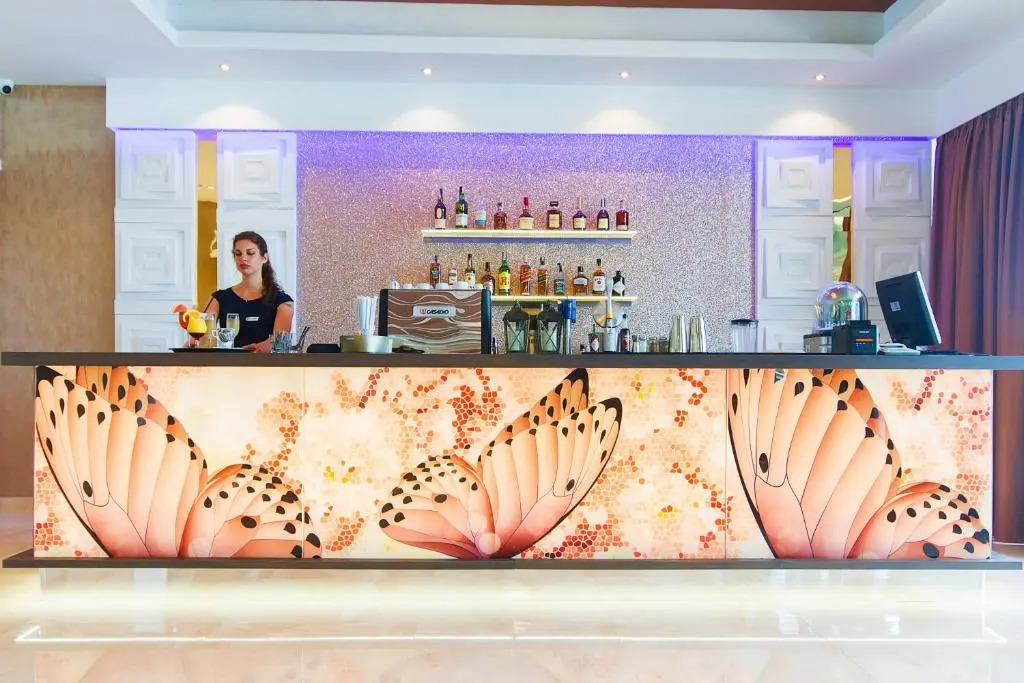 Europe Hotel & Casino All Inclusive
