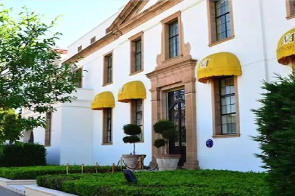 The Monarch Hotel
