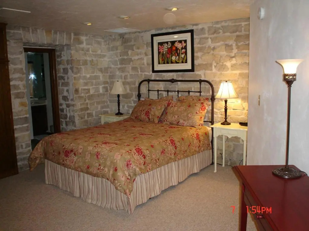 Harbor Guest House