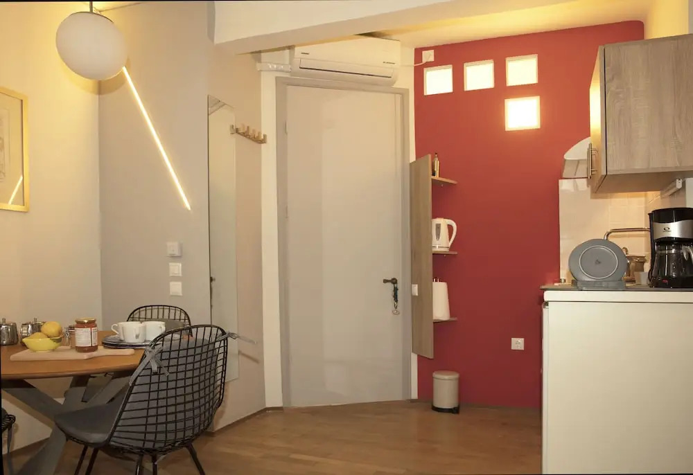 Thea's Residency