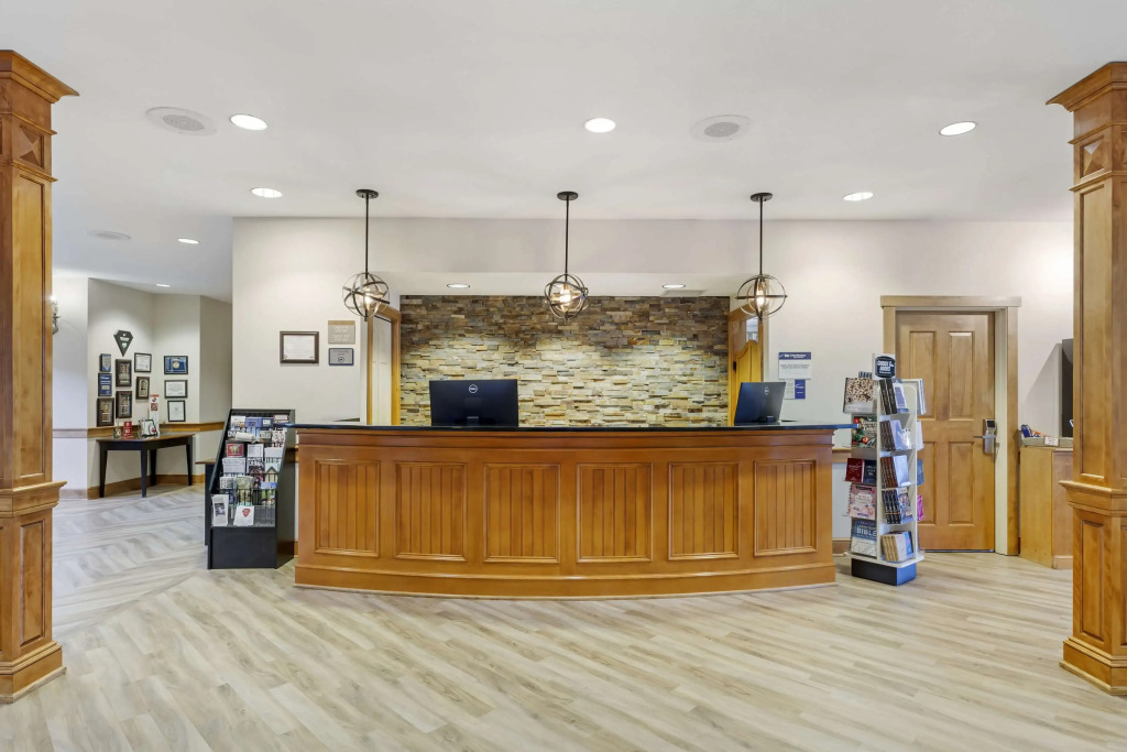 Best Western Plus Dutch Haus Inn and Suites