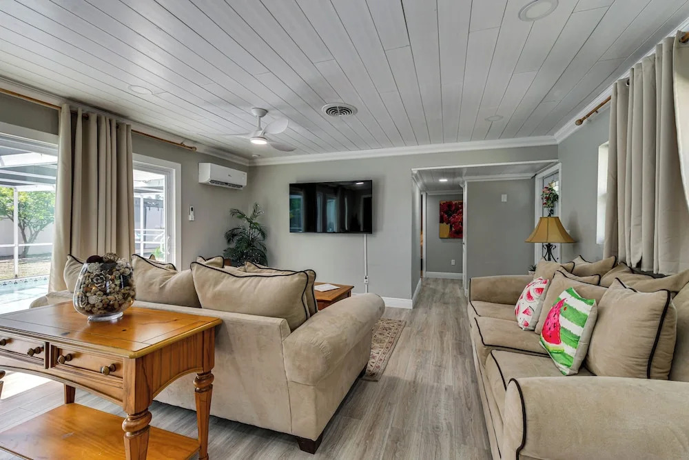 Happy Hideaway, Private Pool & Patio, North Port!