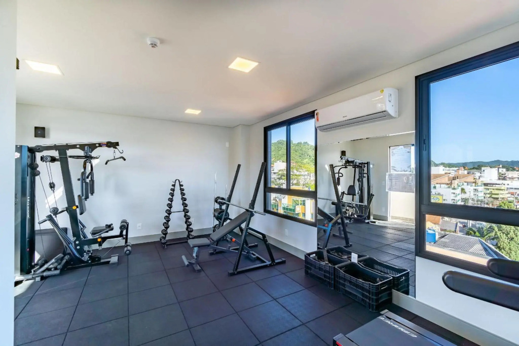 AION suítes 305 - Compacto e luxuoso loft duplex - Rooftop com piscina e academia - À poucos passos da praia