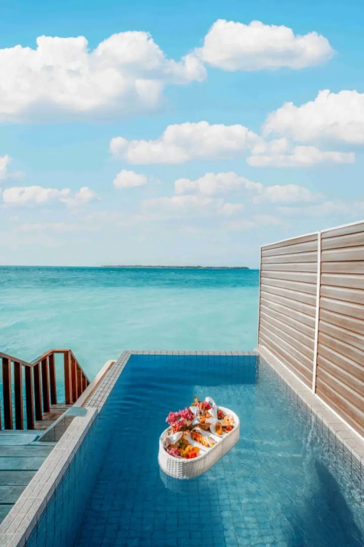 Brennia Kottefaru Maldives