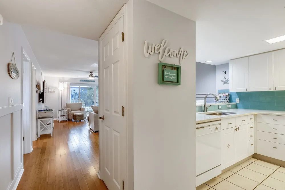 Seacrest 206 is a gorgeous Gulf Front2 BR with Free Beach Service for 2 by RedAwning
