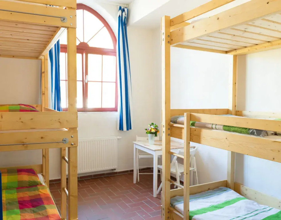 Subraum Hostel