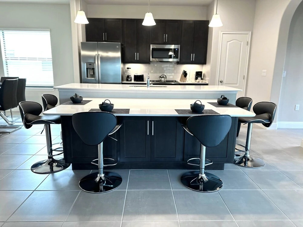 Balmoral Resort-200kb 6 Bedroom Home by RedAwning