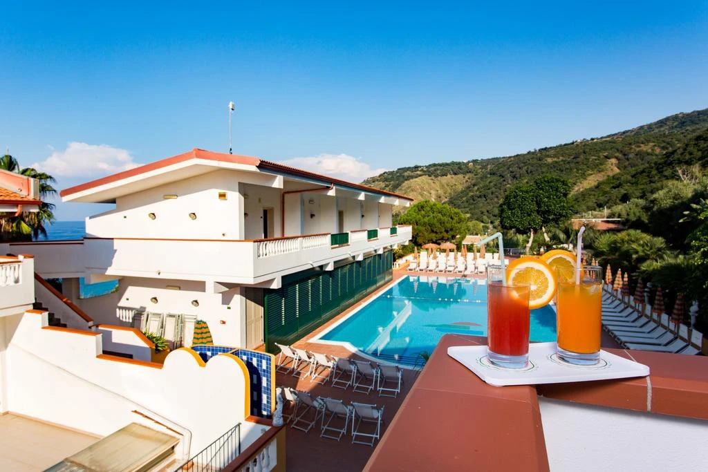 Santa Lucia Hotel