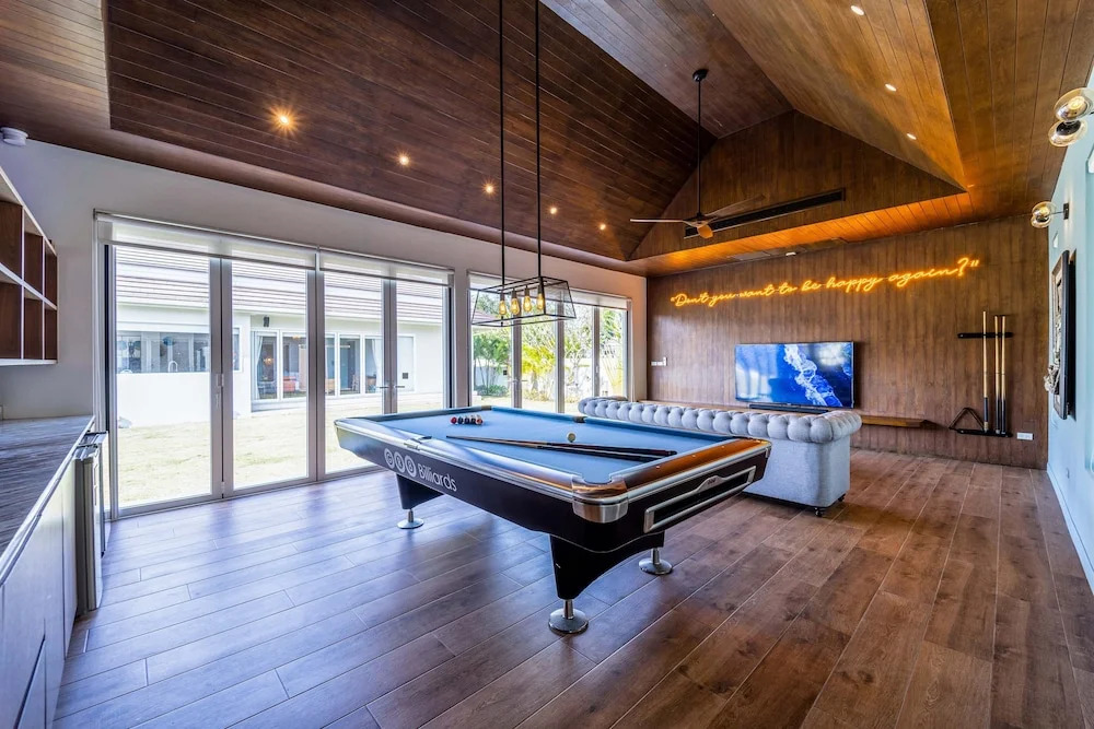 Luxury 7 Bedroom Pool Villa - WL67