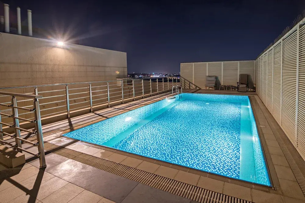 Jiwar Almasi Hotel