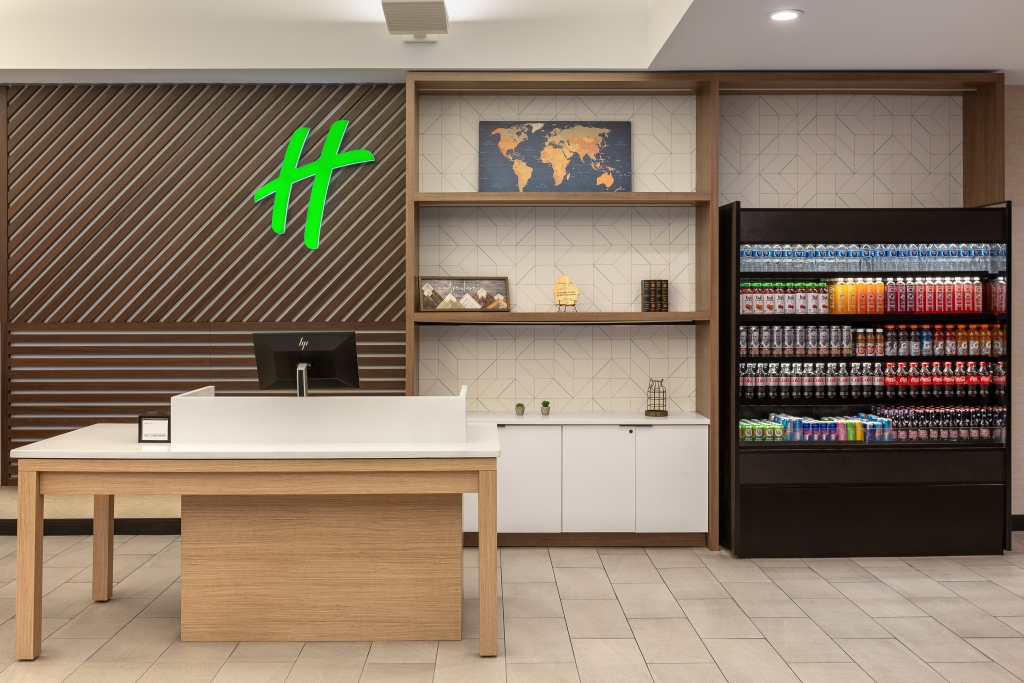 Holiday Inn & Suites Detroit - Troy by IHG