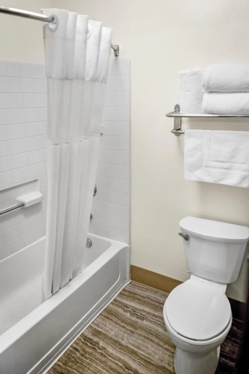 Crystal Inn Hotel & Suites - Salt Lake City