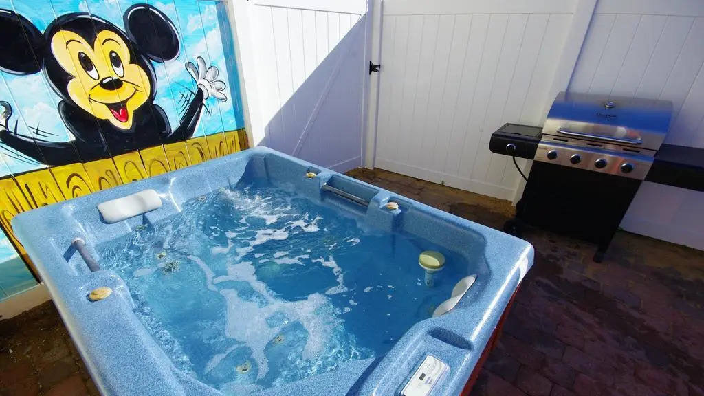 5 star on other sites See why Golf games pool hot tub 4m Disney sun deck Free Snacks