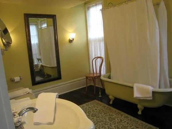 Boothe House Bed and Breakfast