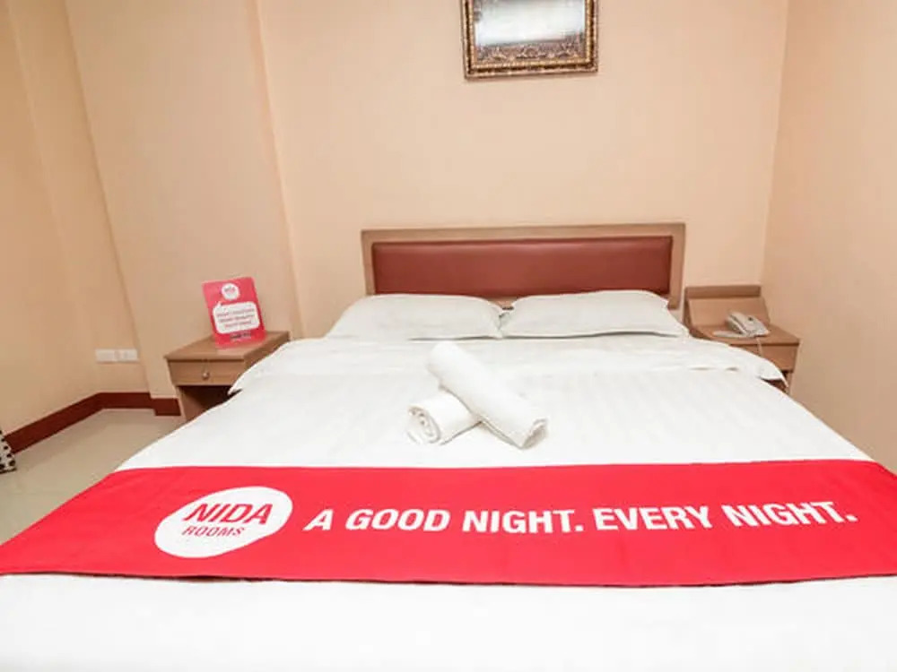 NIDA Rooms Metro Inthamara 169
