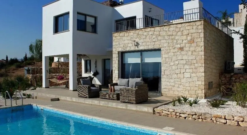 Villa Tavrou Dyo - Luxury 3 Bedroom Latchi Villa With Private Pool
