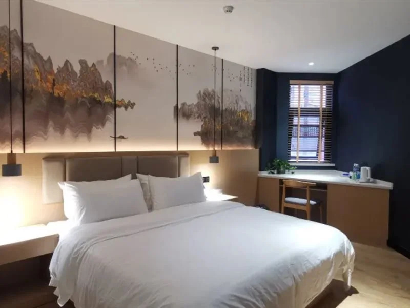 Xixia Guose Tianxiang Riverbank Hotel (Times Square - Music Fountain Branch)
